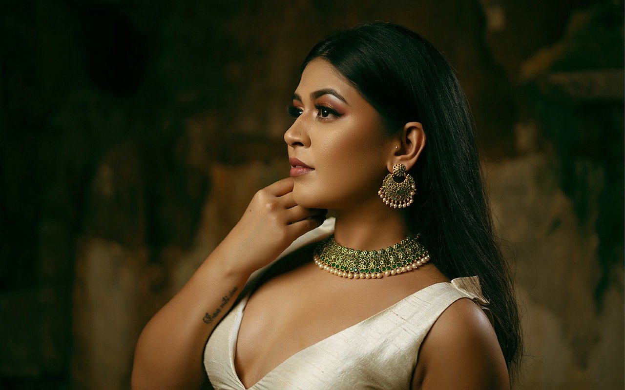 indian woman, woman, beautiful, beautiful woman, beautiful girl, portrait, model, indian girl, girl, beautiful model, indian woman, indian girl, indian girl, indian girl, indian girl, indian girl
